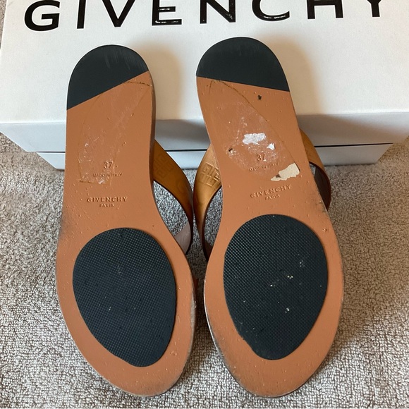 Givenchy Signature Cross Strap Flat 100% Calf Sandals - Picture 8 of 11